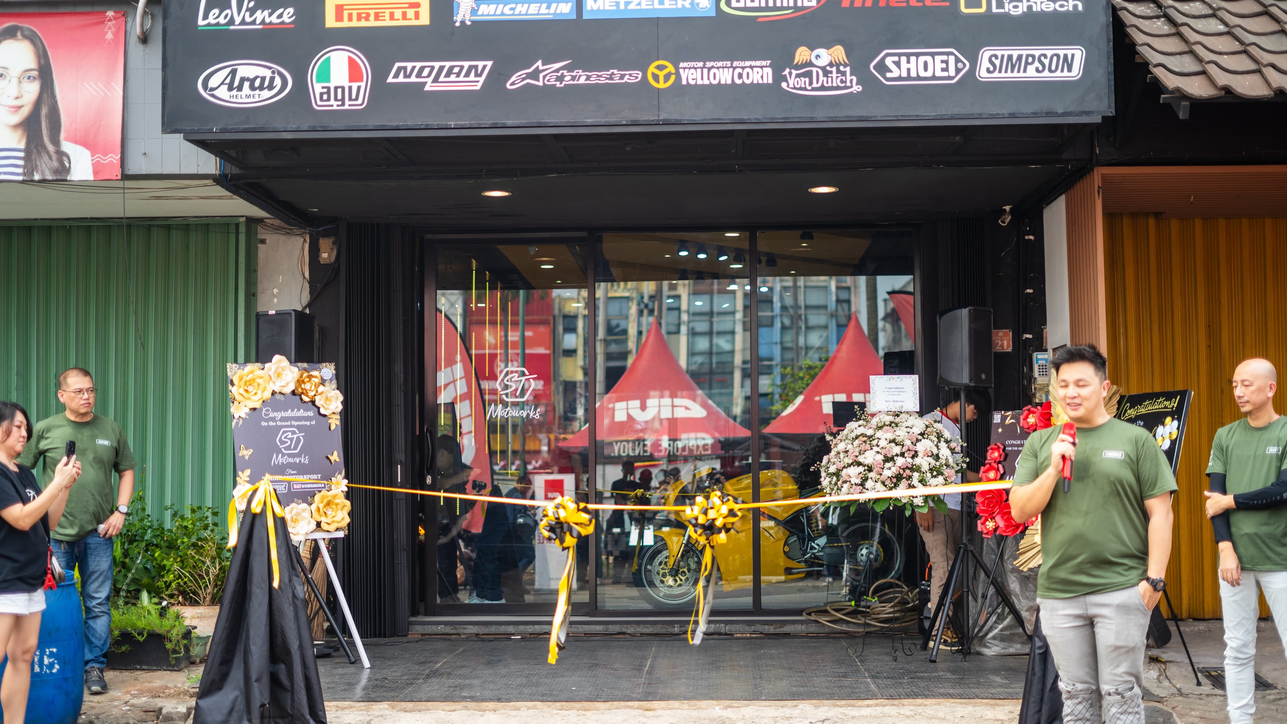 ST Motoworkshop Rayakan Grand Opening Bersama GIVI